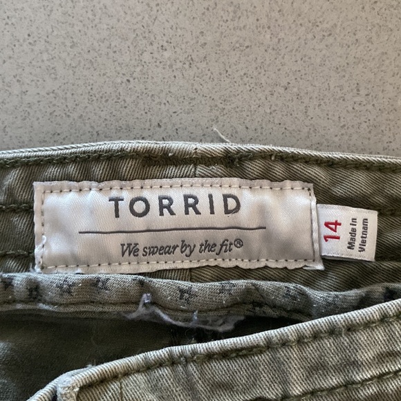 Army Green Torrid Shorts - Picture 5 of 11